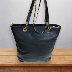 Michael Kors Rare find! pebbled leather XL Business Tote. Padded. Strap Options